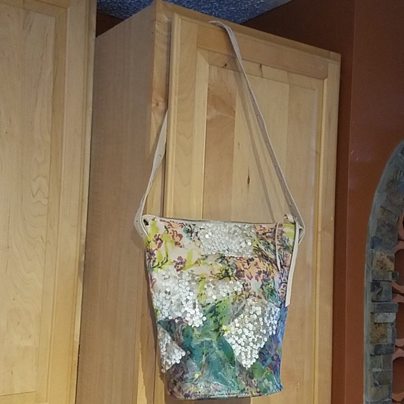 Kelsi Dagger Handbags - Kelsi Dagger Avery Painted Shoulder Bucket Bag